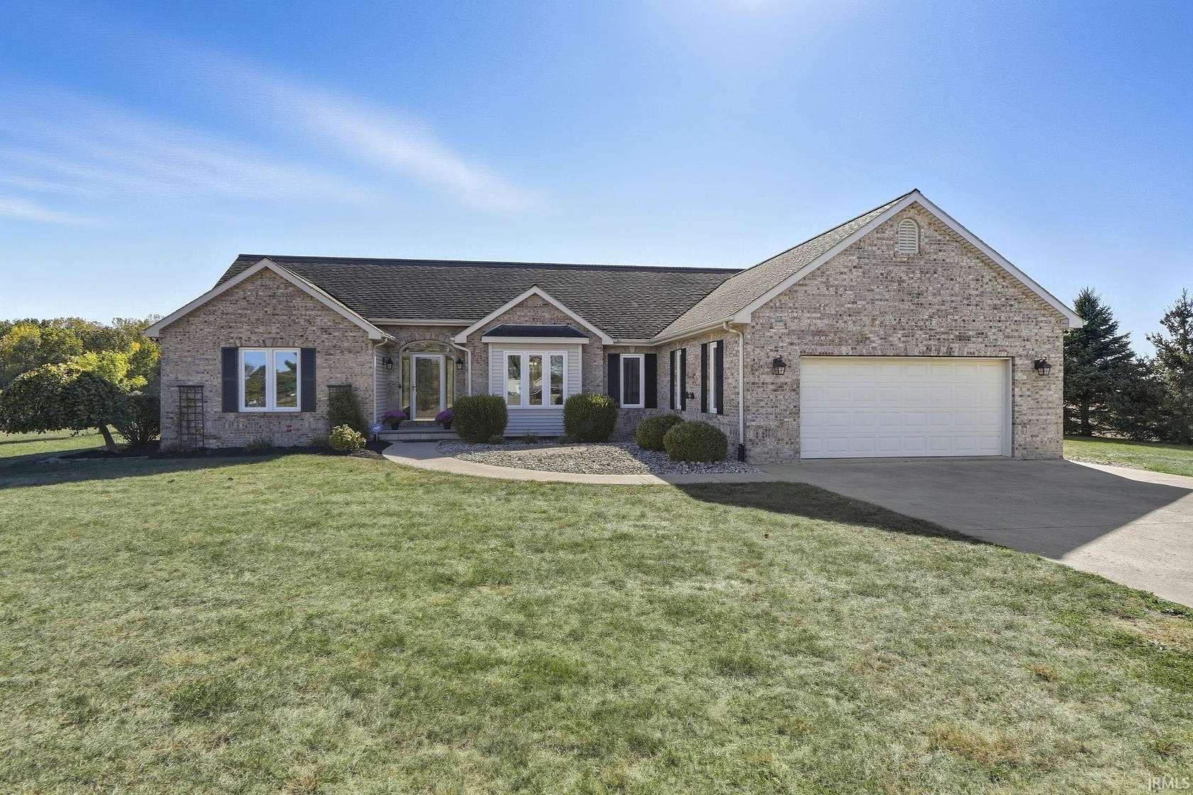 6.49 Acres of Residential Land with Home for Sale in Hartford City, Indiana