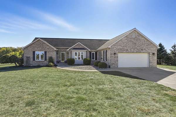 6.49 Acres of Residential Land with Home for Sale in Hartford City, Indiana