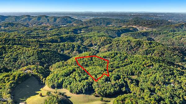 8 Acres of Land for Sale in Sevierville, Tennessee