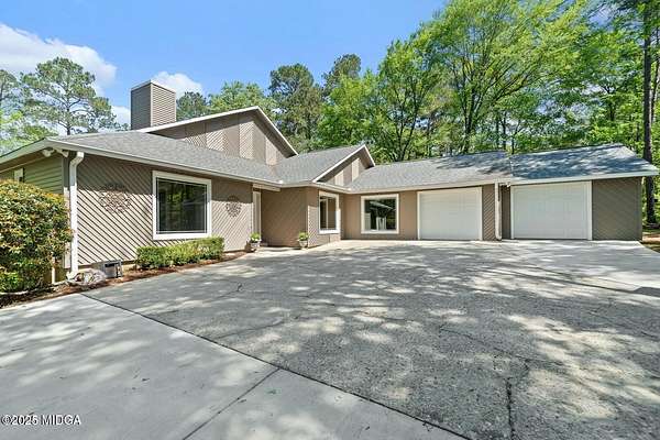 2 Acres of Residential Land with Home for Sale in Macon, Georgia