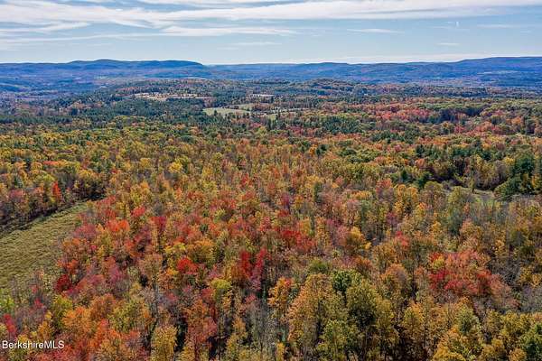 21.7 Acres of Recreational & Residential Land for Sale in New Marlborough, Massachusetts