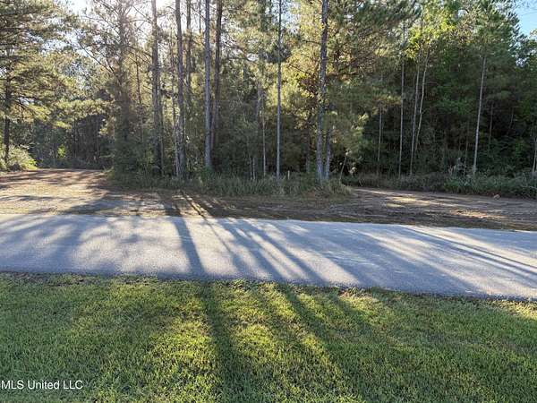 4 Acres of Residential Land for Sale in Moss Point, Mississippi