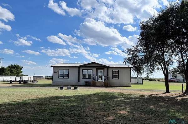 3 Acres of Residential Land with Home for Sale in Clovis, New Mexico