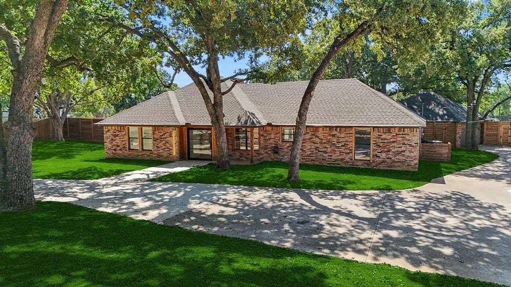 1.25 Acres of Residential Land with Home for Sale in North Richland Hills, Texas