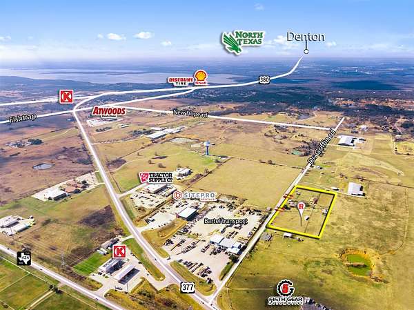 5.55 Acres of Improved Land for Sale in Cross Roads, Texas