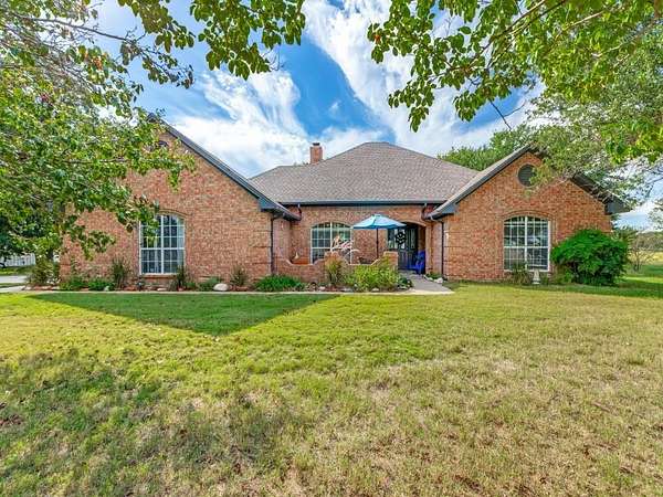 10.1 Acres of Land with Home for Sale in Pilot Point, Texas