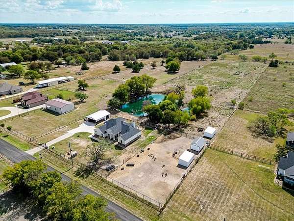 4.63 Acres of Residential Land with Home for Sale in Greenville, Texas