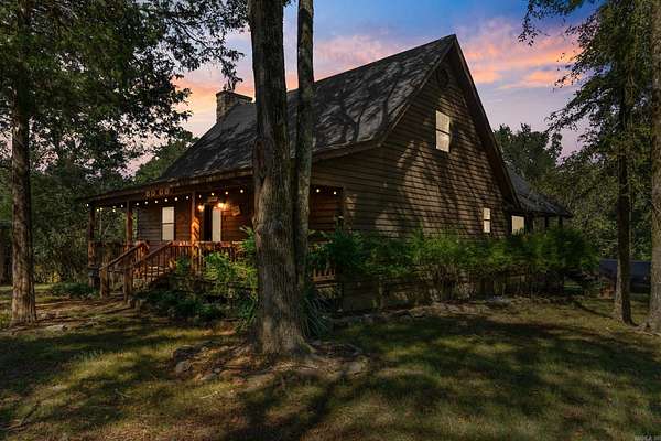 3 Acres of Residential Land with Home for Sale in Little Rock, Arkansas