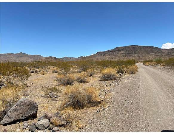 1.14 Acres of Residential Land for Sale in Golden Valley, Arizona