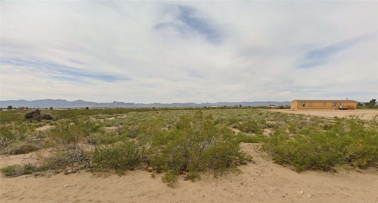 1.17 Acres of Residential Land for Sale in Golden Valley, Arizona
