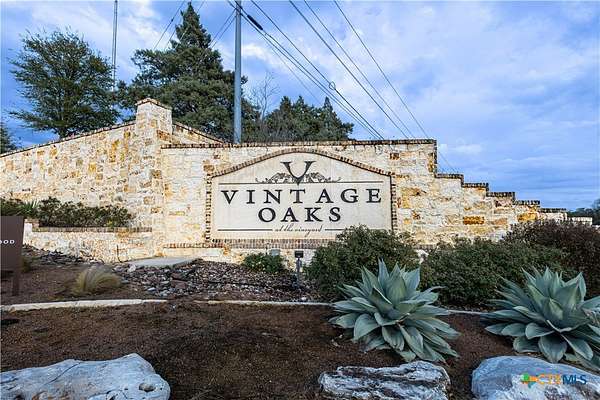 1 Acre of Residential Land for Sale in New Braunfels, Texas