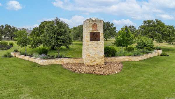 1 Acre of Residential Land for Sale in New Braunfels, Texas