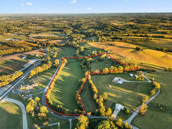 20 Acres of Agricultural Land with Home for Sale in Nancy, Kentucky