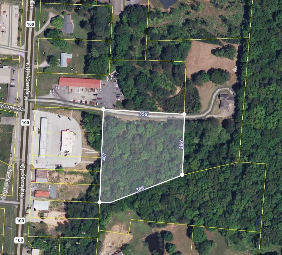 3 Acres of Commercial Land for Sale in Centerville, Tennessee