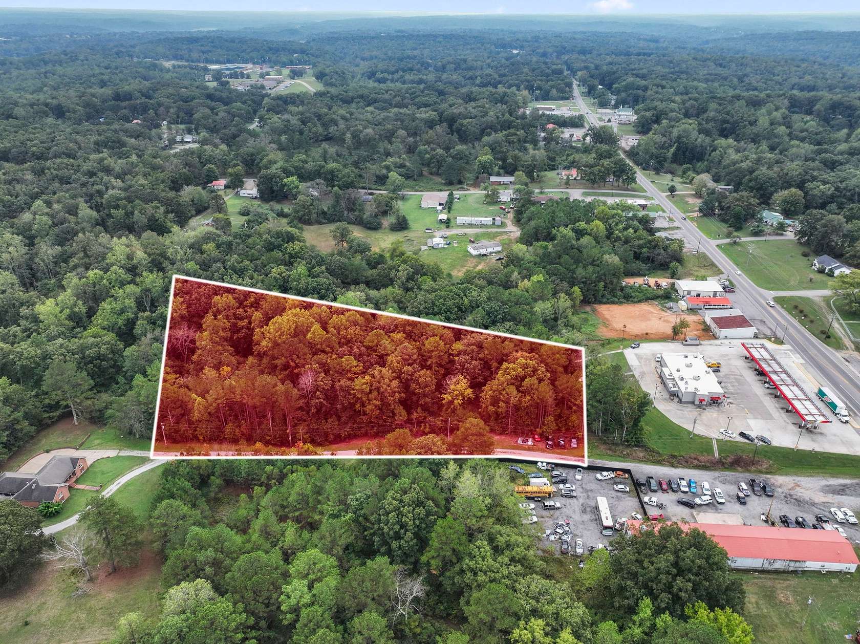 3 Acres of Commercial Land for Sale in Centerville, Tennessee