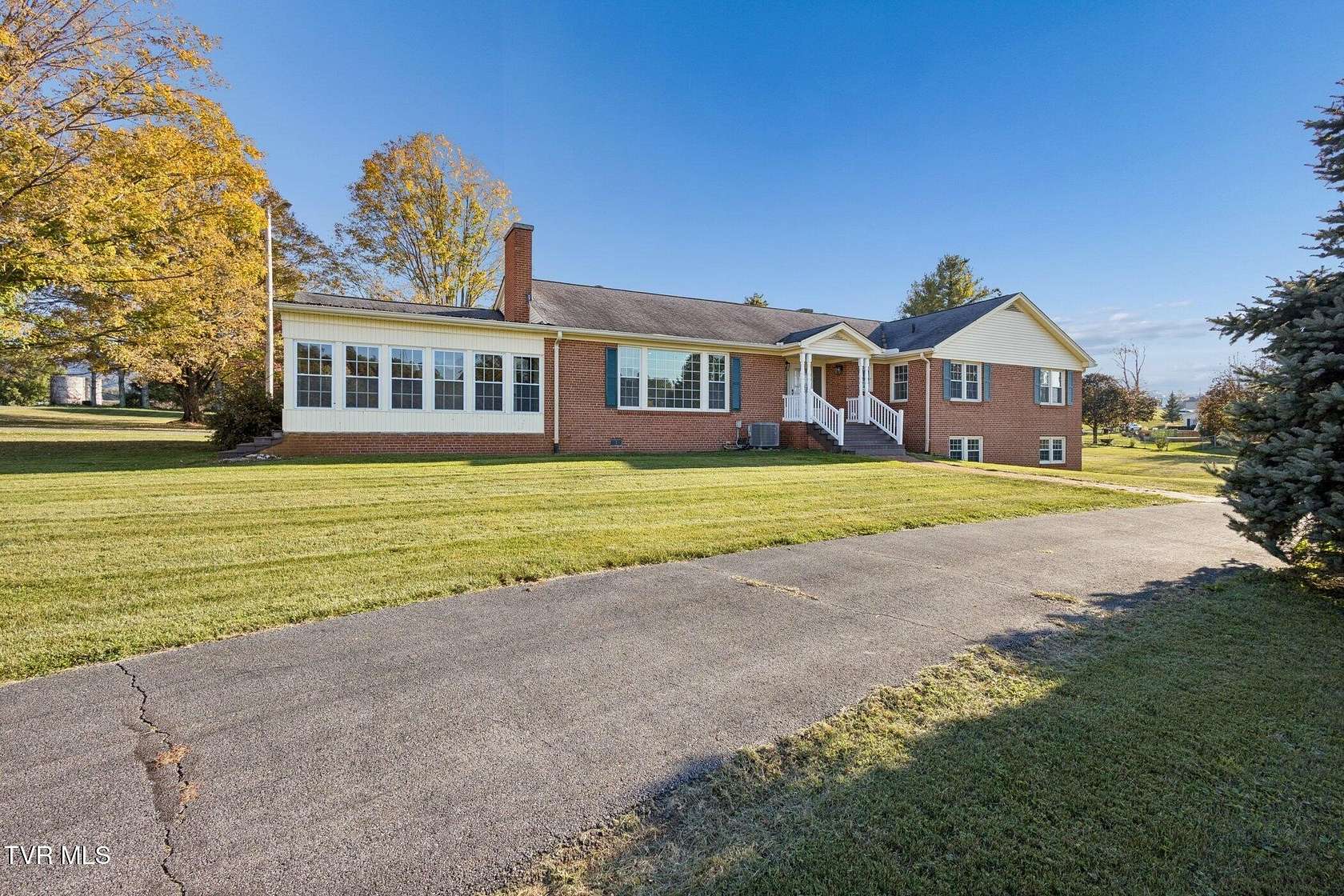 1.8 Acres of Residential Land with Home for Sale in Lebanon, Virginia