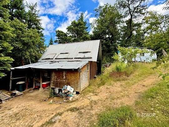 2.82 Acres of Land for Sale in Hayfork, California