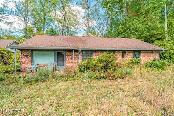 4.39 Acres of Residential Land with Home for Sale in Knoxville, Tennessee