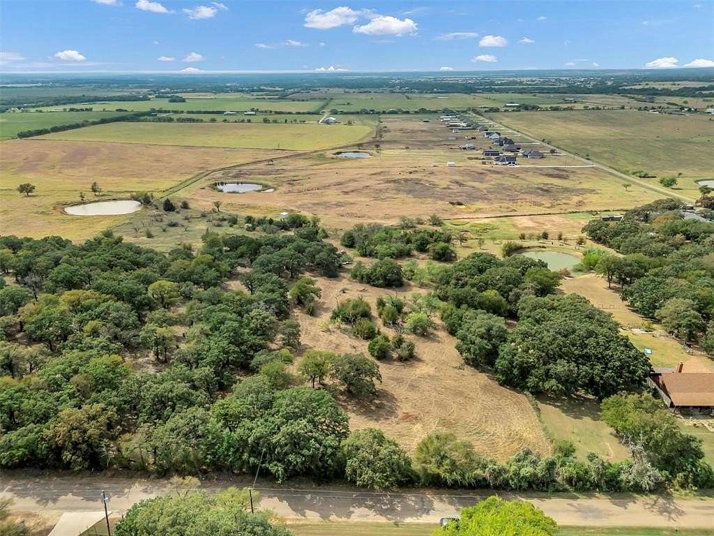 5 Acres of Residential Land for Sale in Cleburne, Texas