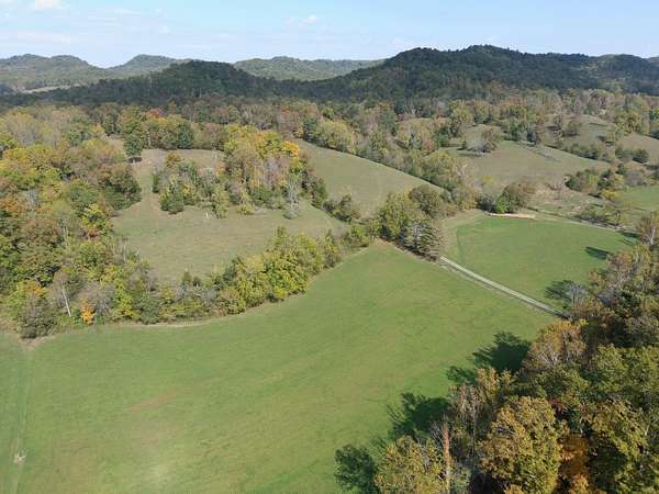 47 Acres of Land with Home for Sale in Gravel Switch, Kentucky