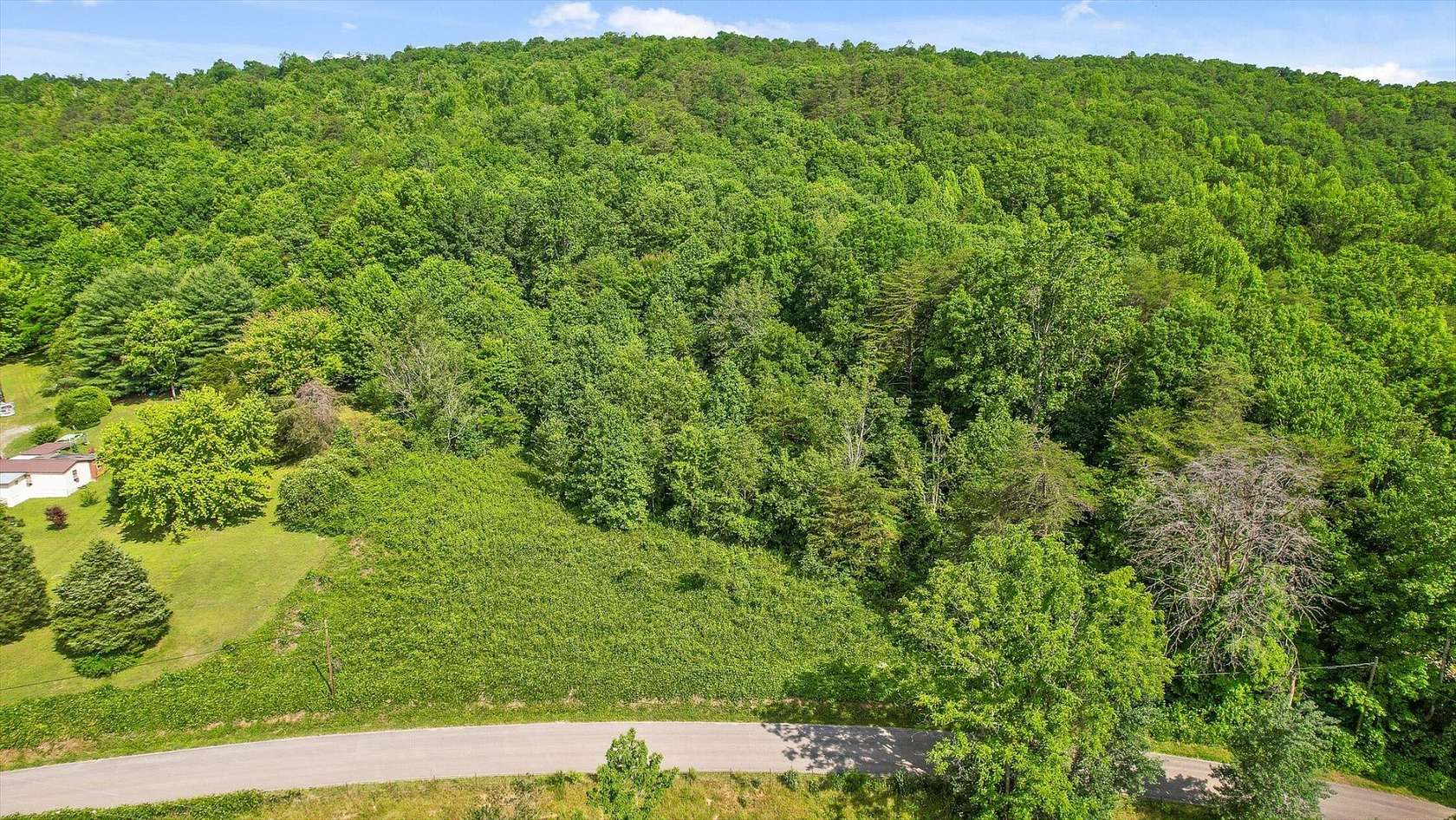 18 Acres of Land for Sale in Whitwell, Tennessee