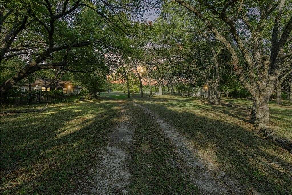 12 Acres of Land for Sale in Granbury, Texas