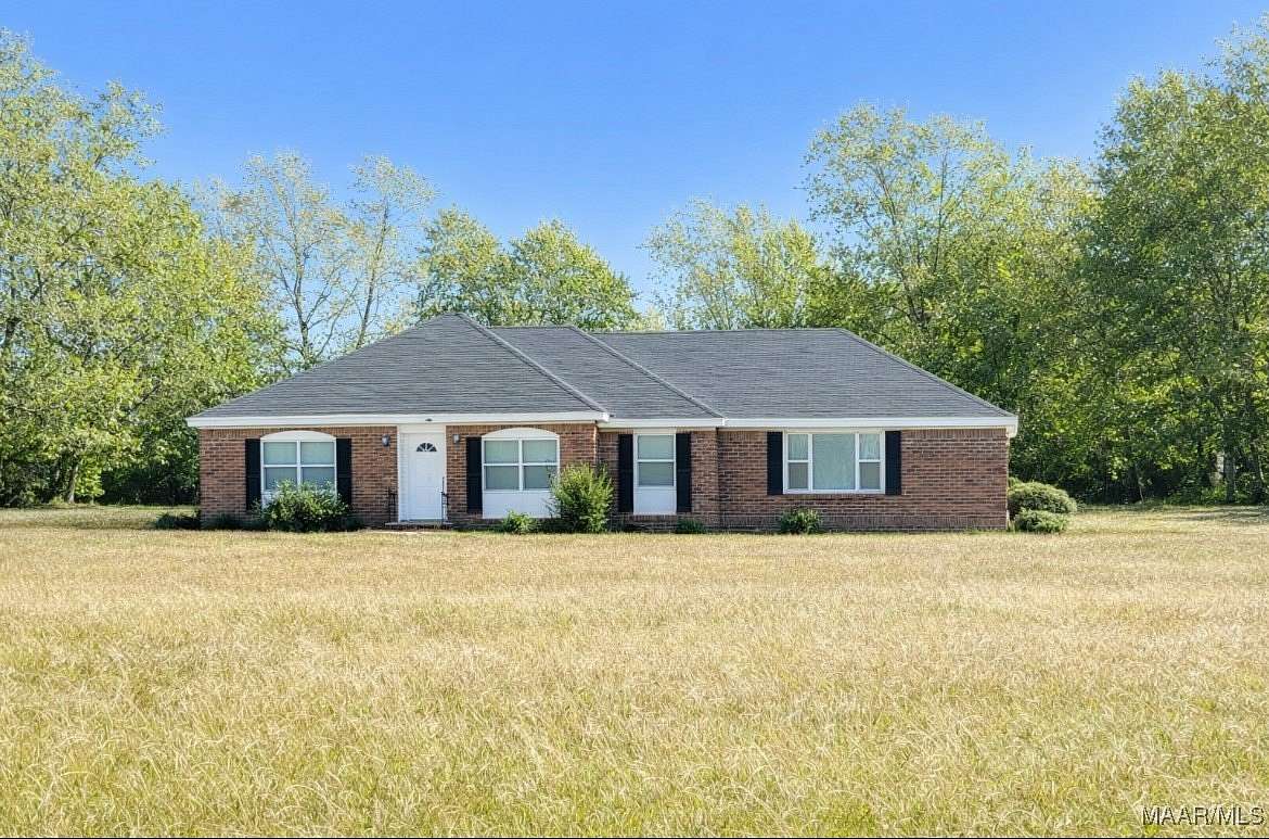 2.14 Acres of Land with Home for Sale in Camden, Alabama