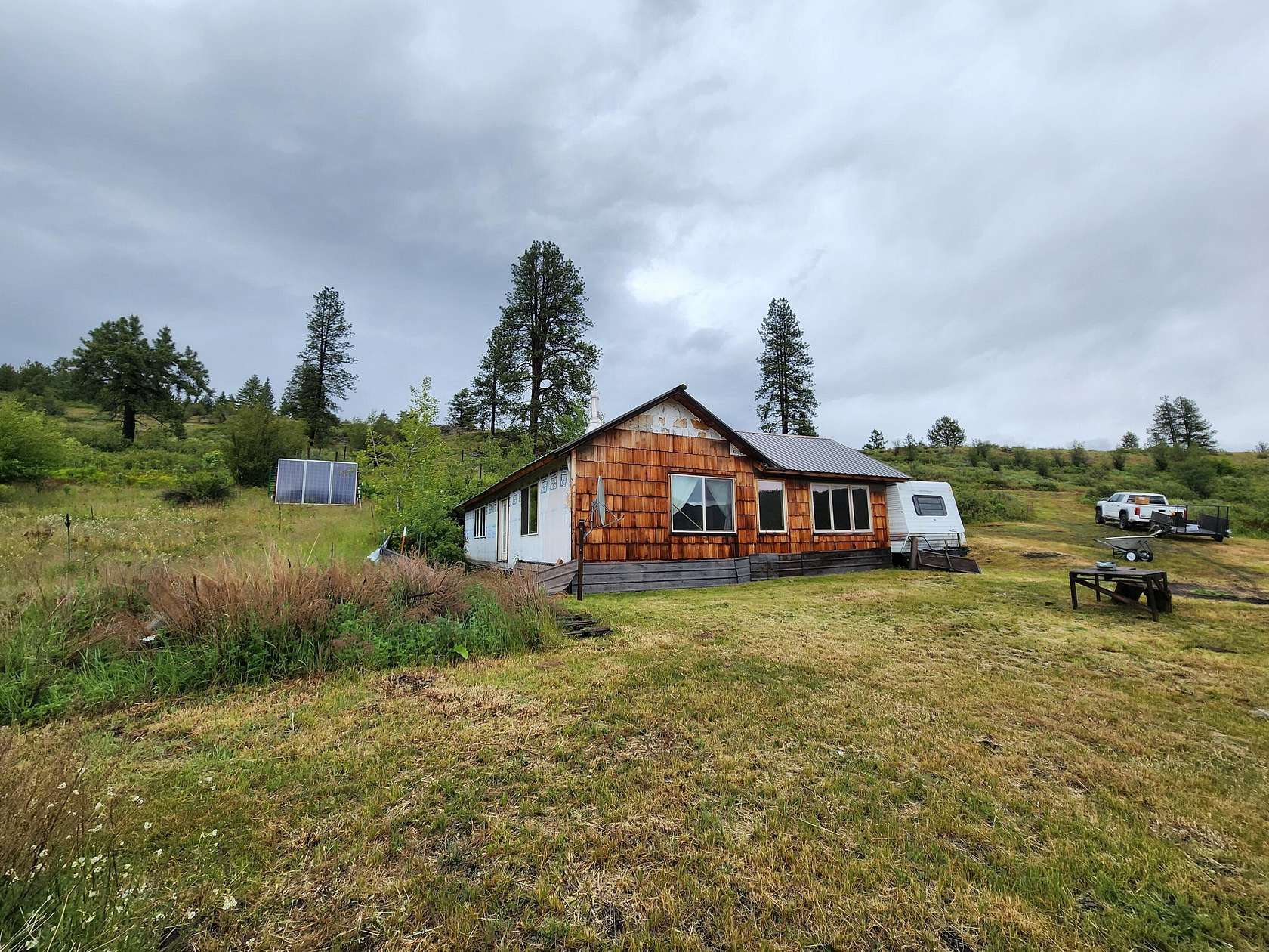 10 Acres of Land with Home for Sale in Republic, Washington