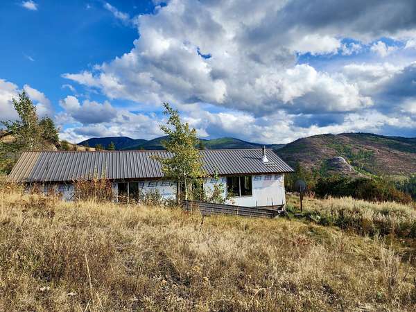 10 Acres of Land with Home for Sale in Republic, Washington