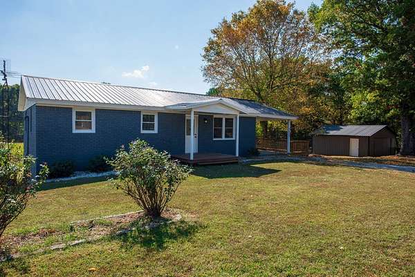 1.53 Acres of Residential Land with Home for Sale in Morgantown, Kentucky