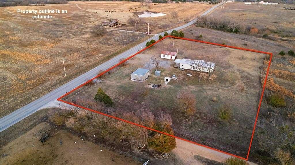 4 Acres of Residential Land with Home for Sale in Konawa, Oklahoma