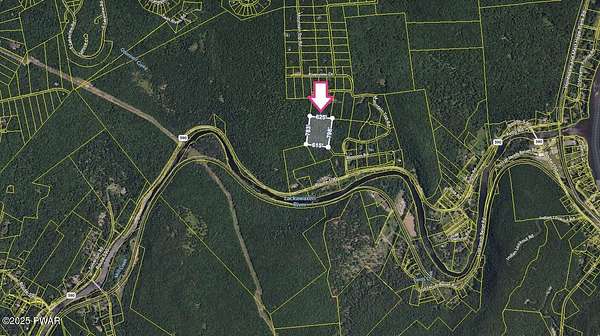 11 Acres of Recreational Land for Sale in Lackawaxen, Pennsylvania
