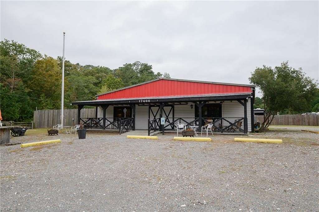 3.15 Acres of Improved Commercial Land for Sale in Smithfield, Virginia