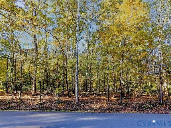 10 Acres of Recreational Land for Sale in Powhatan, Virginia