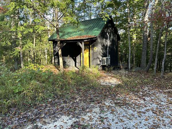 1.17 Acres of Residential Land with Home for Sale in Campton, Kentucky