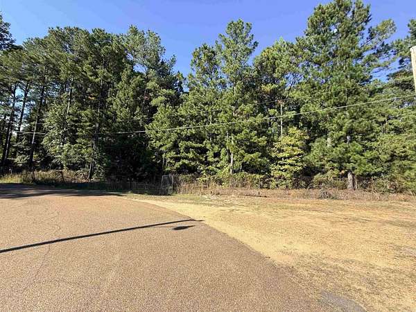 1.3 Acres of Residential Land for Sale in Camden, Arkansas