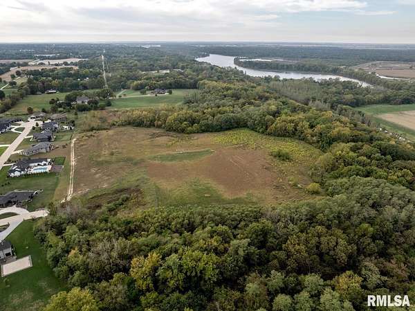 29.9 Acres of Land for Sale in Quincy, Illinois
