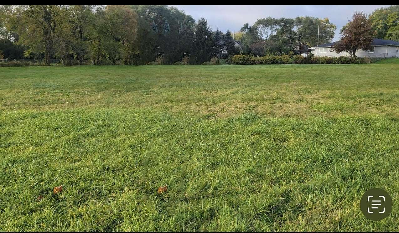 1 Acre of Residential Land for Sale in Franklin, Wisconsin