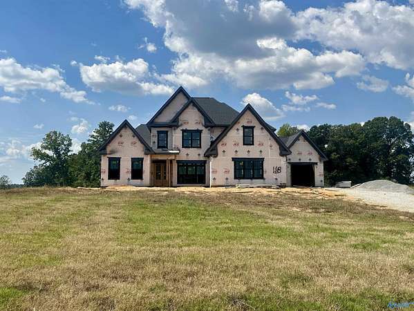 3.22 Acres of Residential Land with Home for Sale in Hazel Green, Alabama