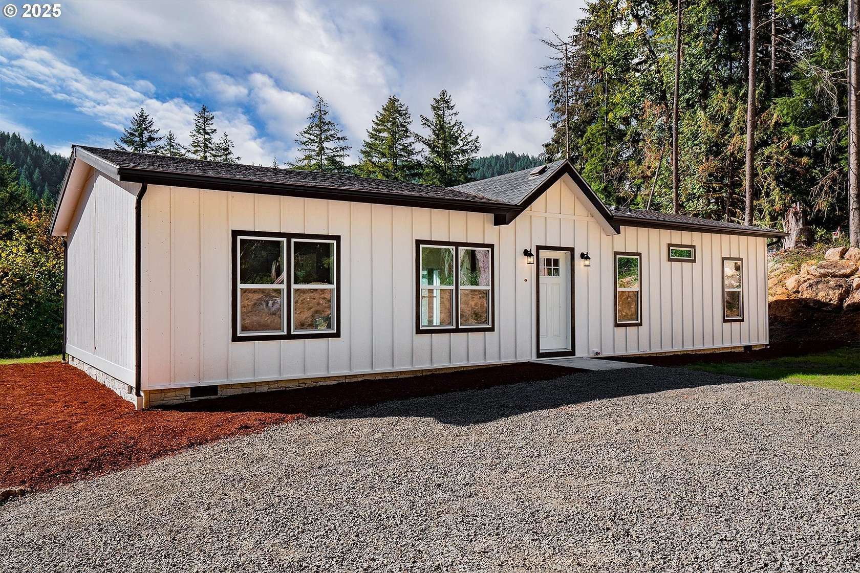 3 Acres of Residential Land with Home for Sale in Fall Creek, Oregon