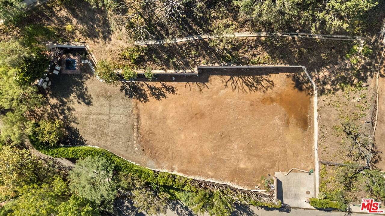 1.17 Acres of Residential Land for Sale in Pacific Palisades, California