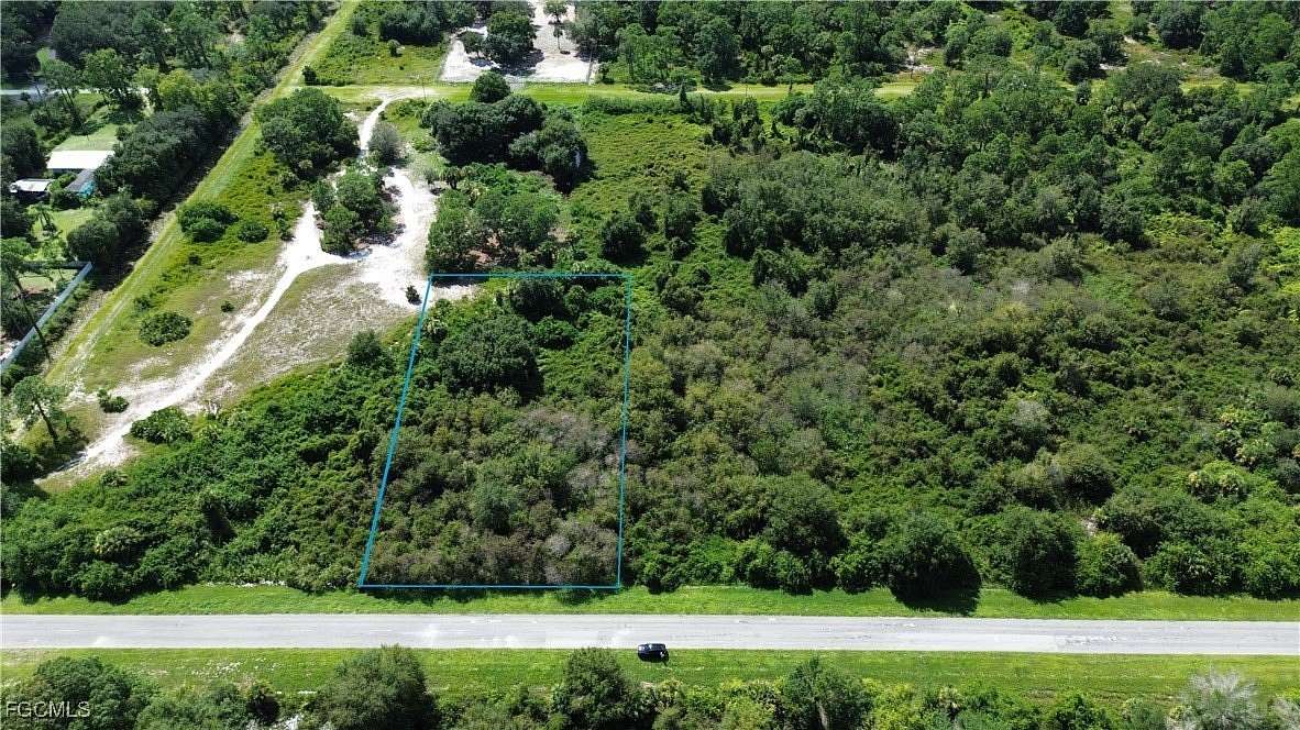 1.25 Acres of Residential Land for Sale in Clewiston, Florida