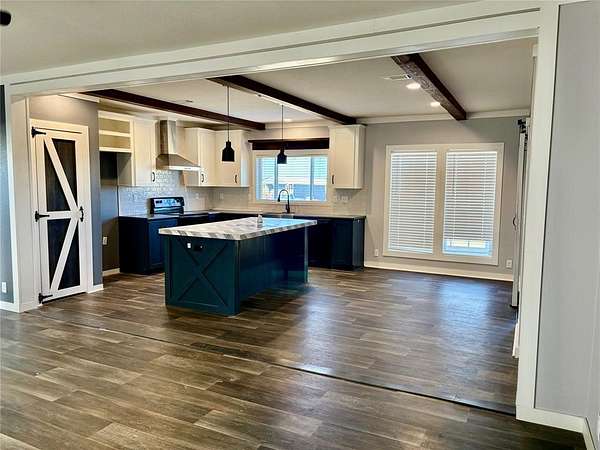 5 Acres of Residential Land with Home for Sale in Kemp, Texas