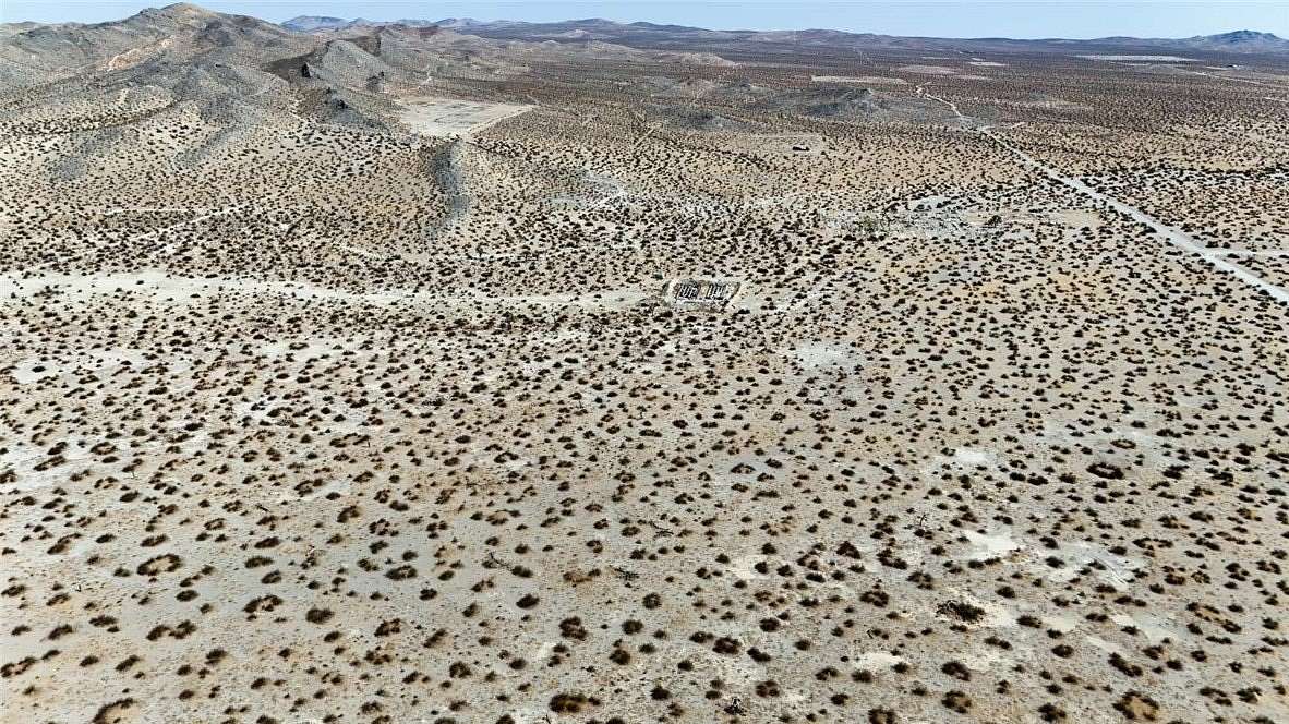 20 Acres of Recreational Land for Sale in Adelanto, California