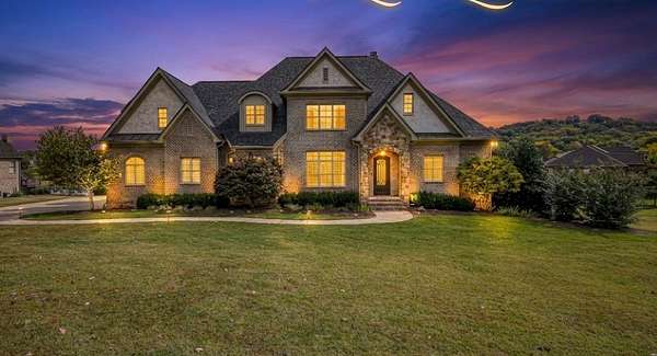 2 Acres of Residential Land with Home for Sale in Franklin, Tennessee