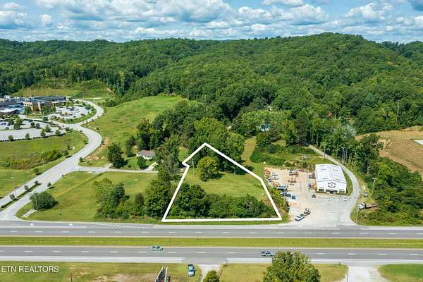 0.68 Acres of Mixed-Use Land for Sale in Harriman, Tennessee