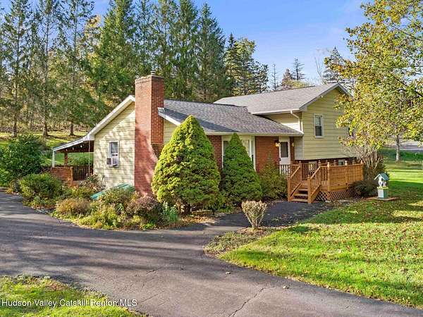 1.5 Acres of Residential Land with Home for Sale in Cornwallville, New York