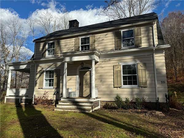 0.5 Acres of Residential Land with Home for Lease in Gilbertsville, New York