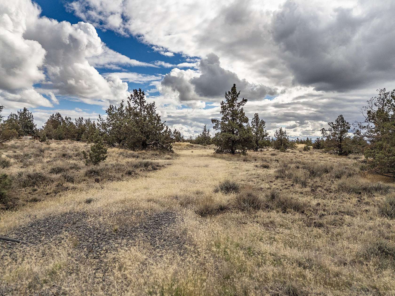 5 Acres of Residential Land for Sale in Prineville, Oregon