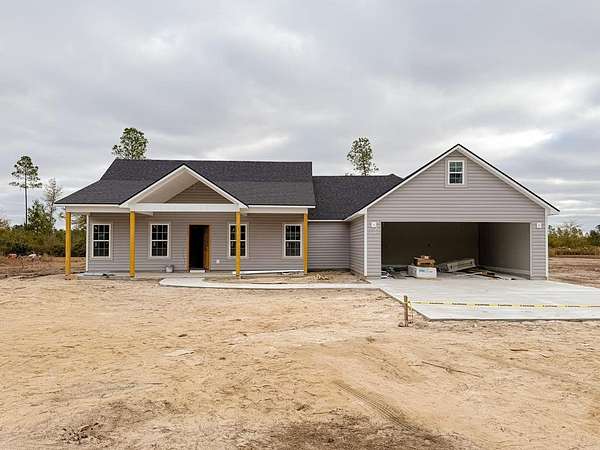 3 Acres of Residential Land with Home for Sale in Lakeland, Georgia